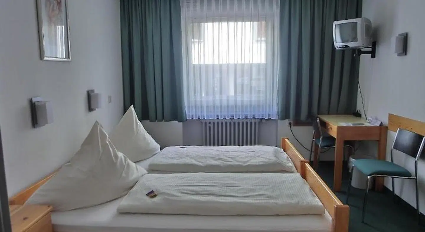 Central ROOM_EXAMPLE