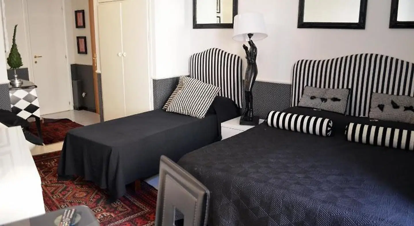 Sweetdreams Inn ROOM_EXAMPLE