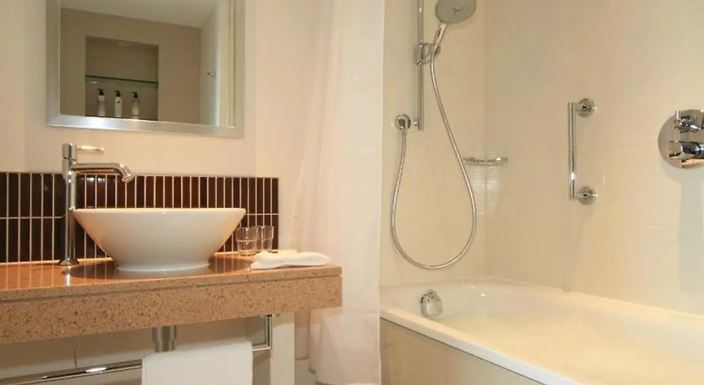 Hyatt House London Stratford Badezimmer