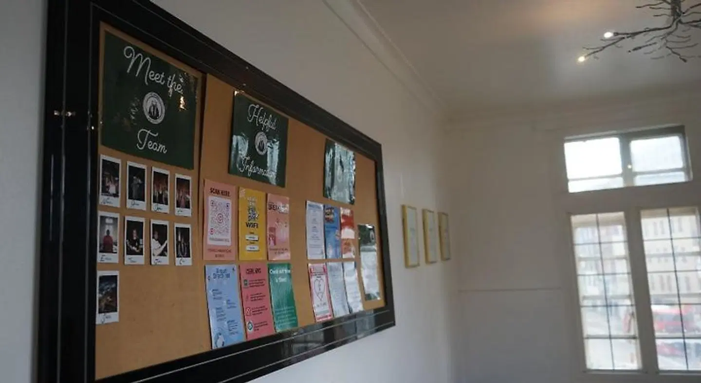 The Walrus Bar and Hostel LOUNGE_LOBBY