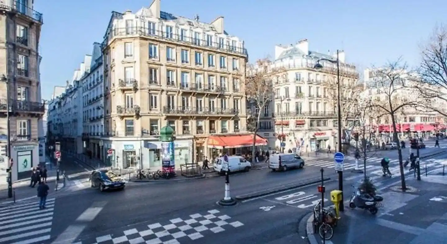 BLUE NIGHT INTERNATIONAL 110 Aussenansicht