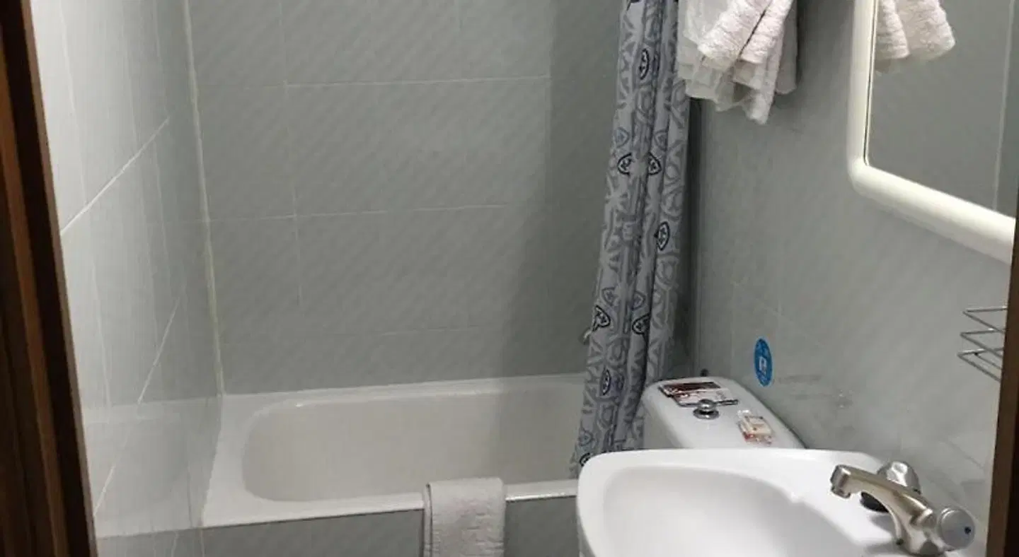 Hostal Galaico Badezimmer