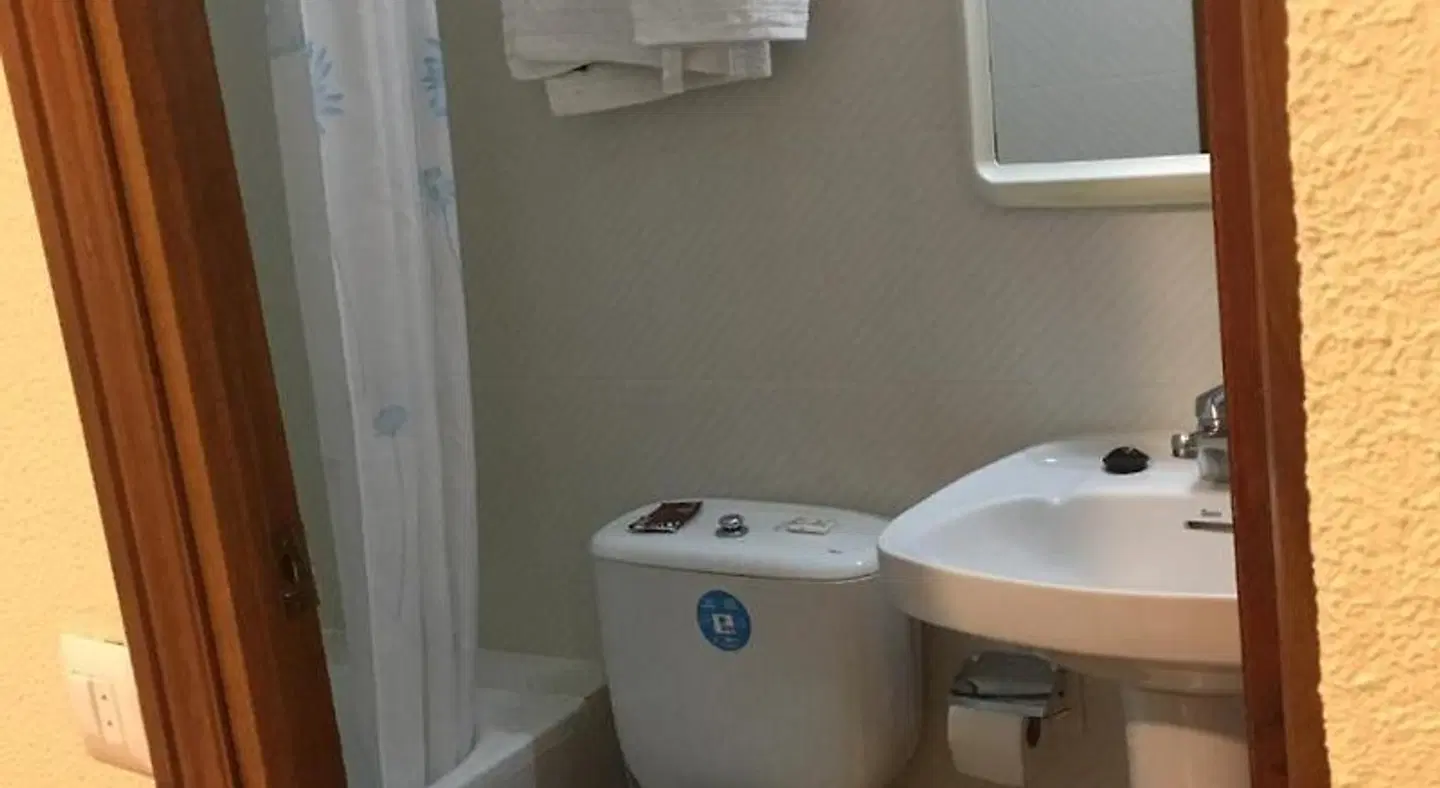 Hostal Galaico Badezimmer
