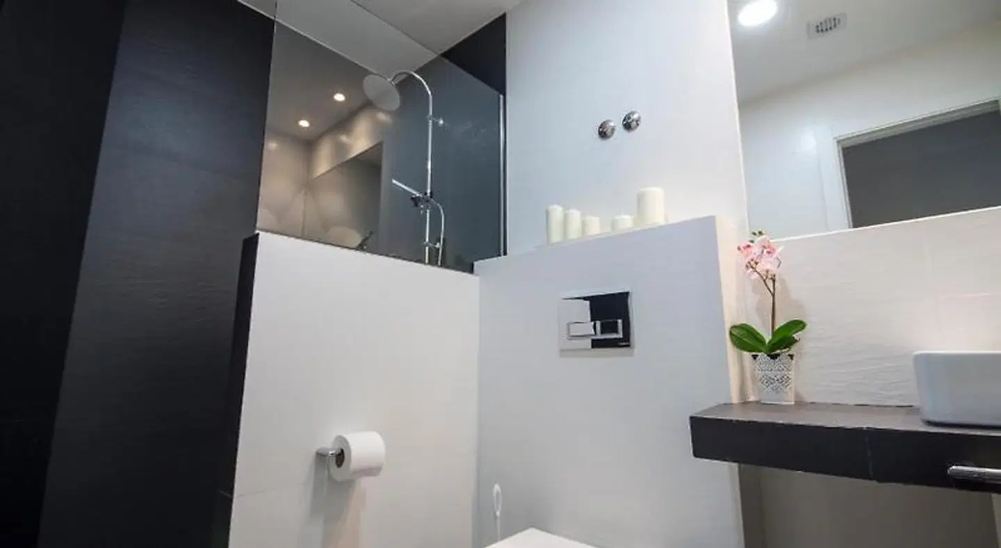 Hostal Overnight Madrid Badezimmer
