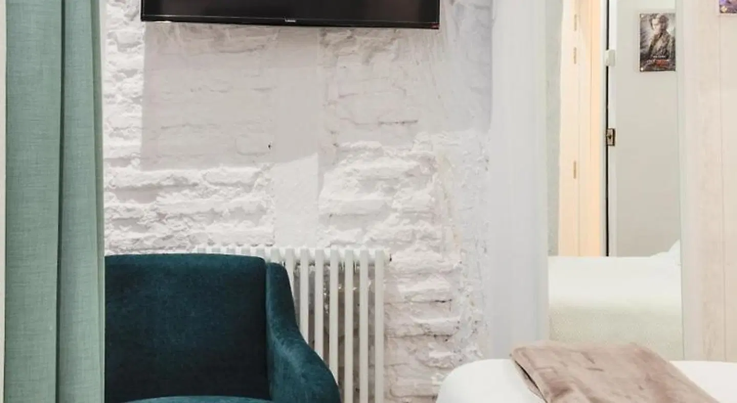 Caravan Cinema ROOM_EXAMPLE