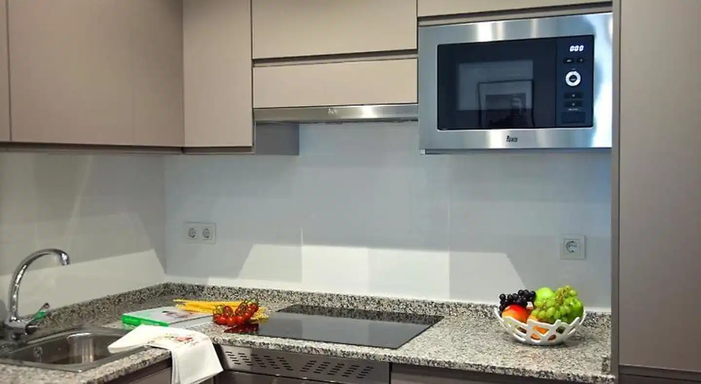 Feelathome Madrid Suites Apartments Wohnbeispiel