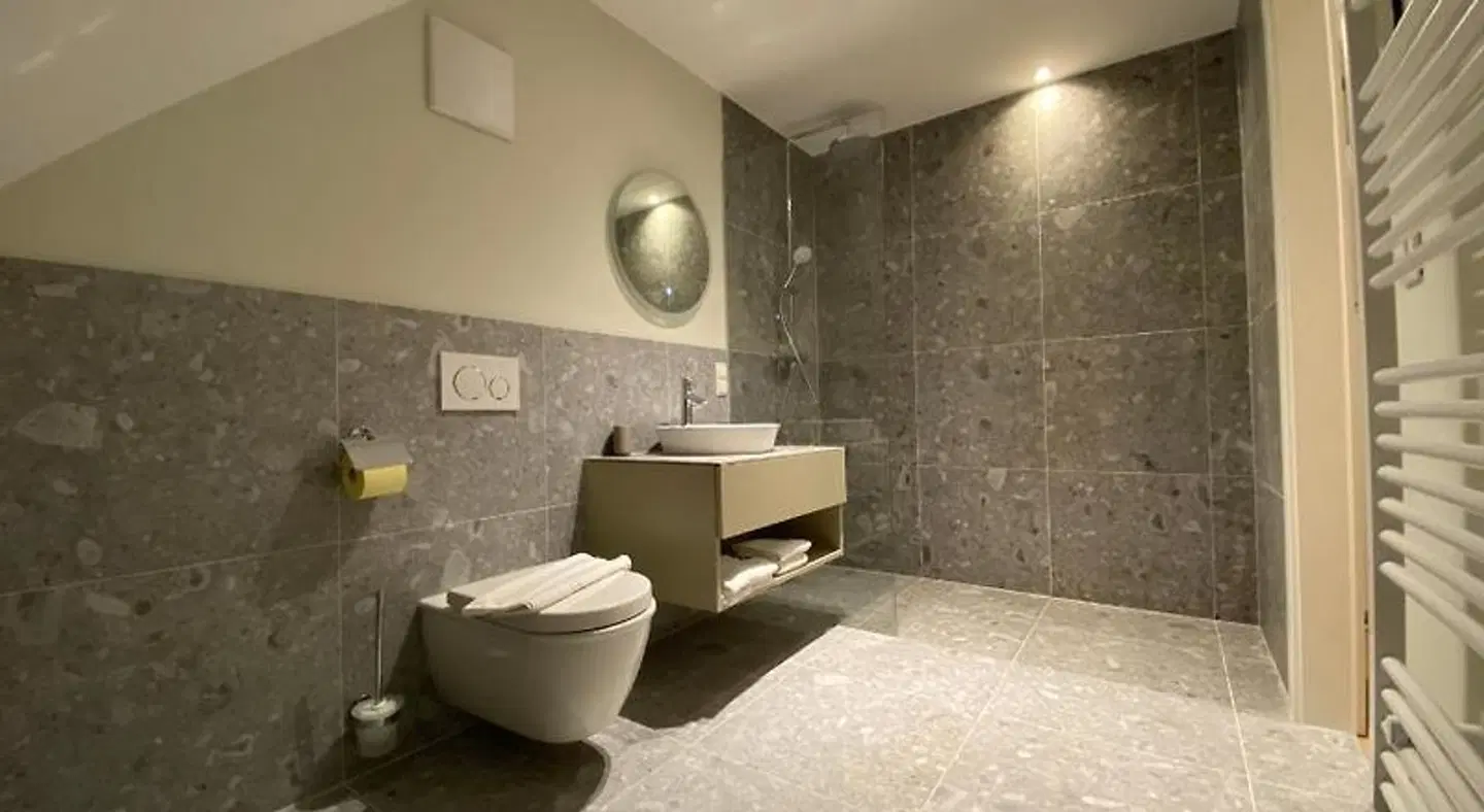 Blackhome Wien I contactless check-in Badezimmer