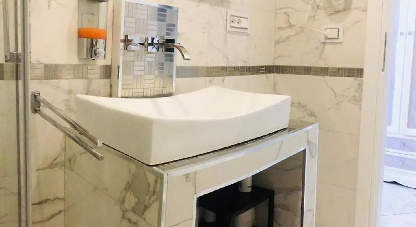 Parisa Suite Badezimmer