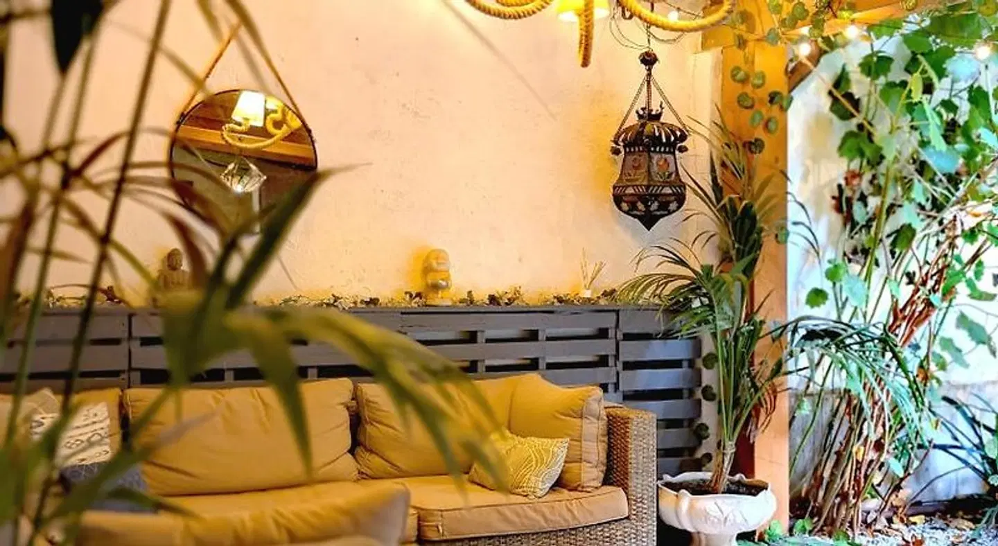 Portrait Boutique Guesthouse Bar