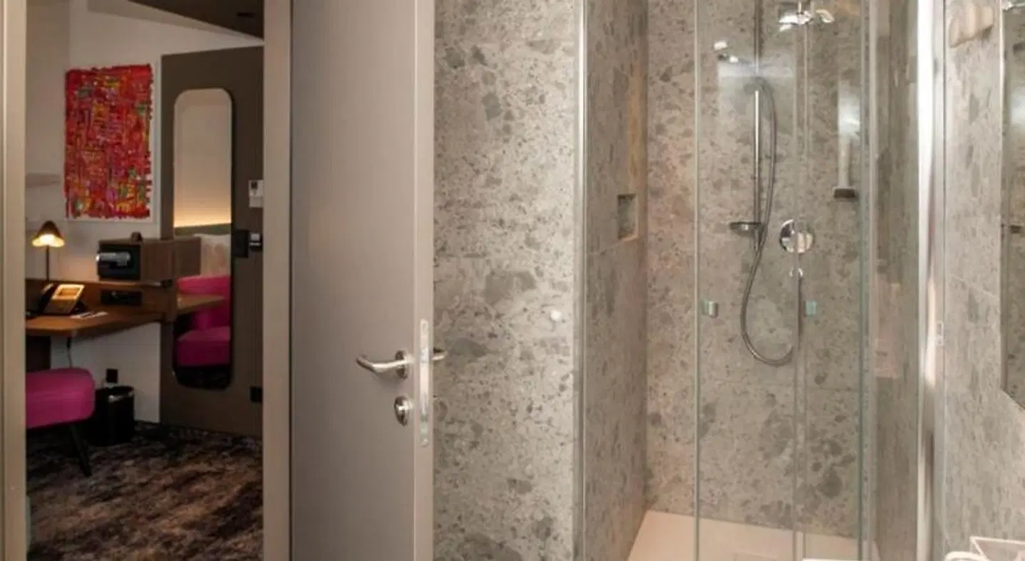 Hotel Le Parc Badezimmer