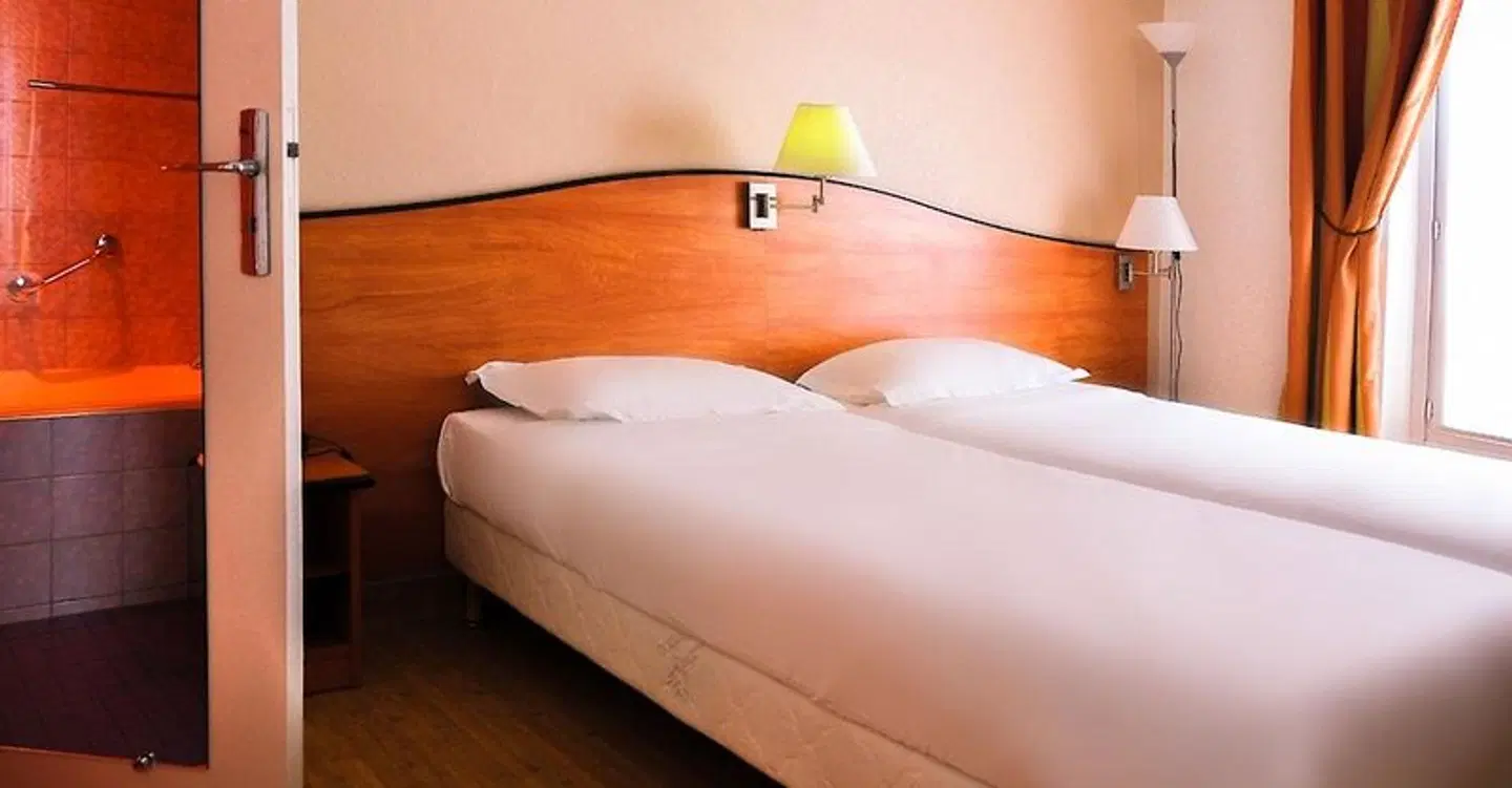 Eden Montmartre ROOM_EXAMPLE