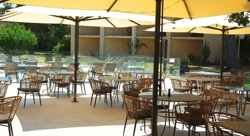 Hôtel Paradou Avignon Sud – Hotelfoto