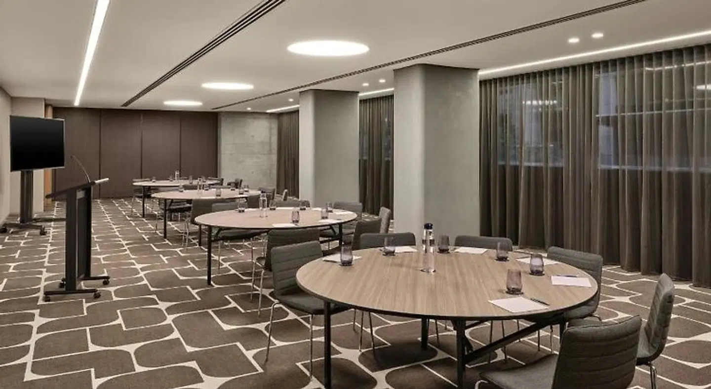 Four Points by Sheraton Sydney, Central Park Konferenz
