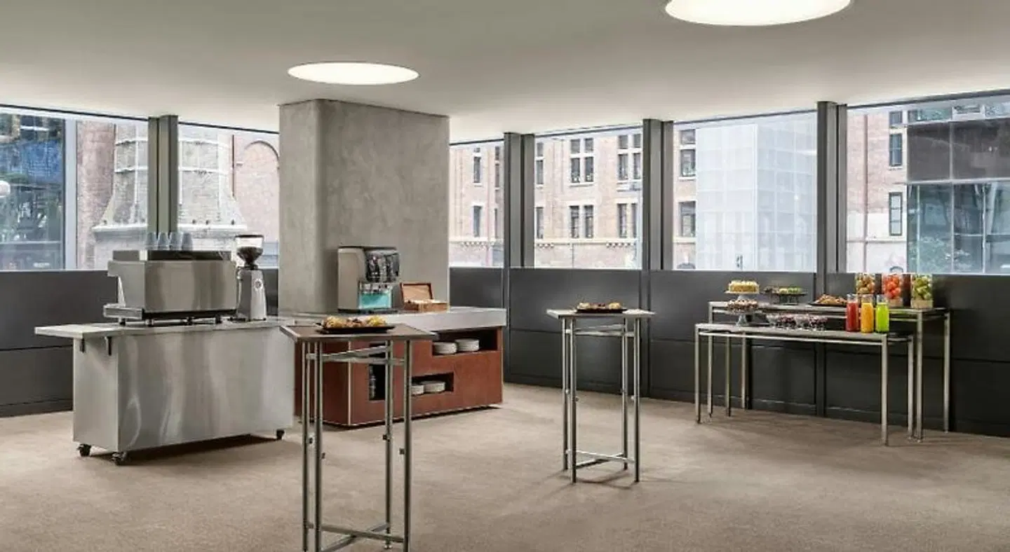 Four Points by Sheraton Sydney, Central Park Bar