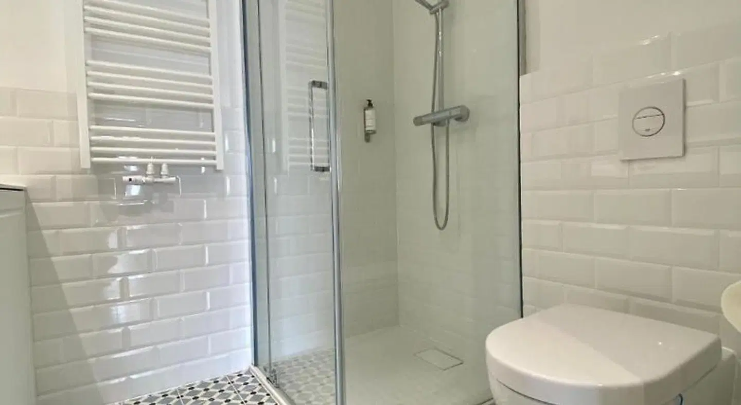 Apartamenty w Marina Royale Badezimmer