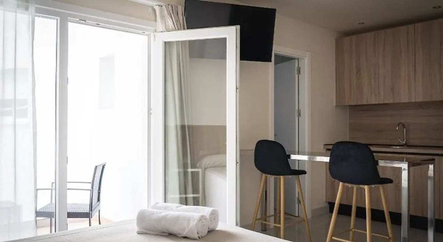 Buendia Suites ROOM_EXAMPLE