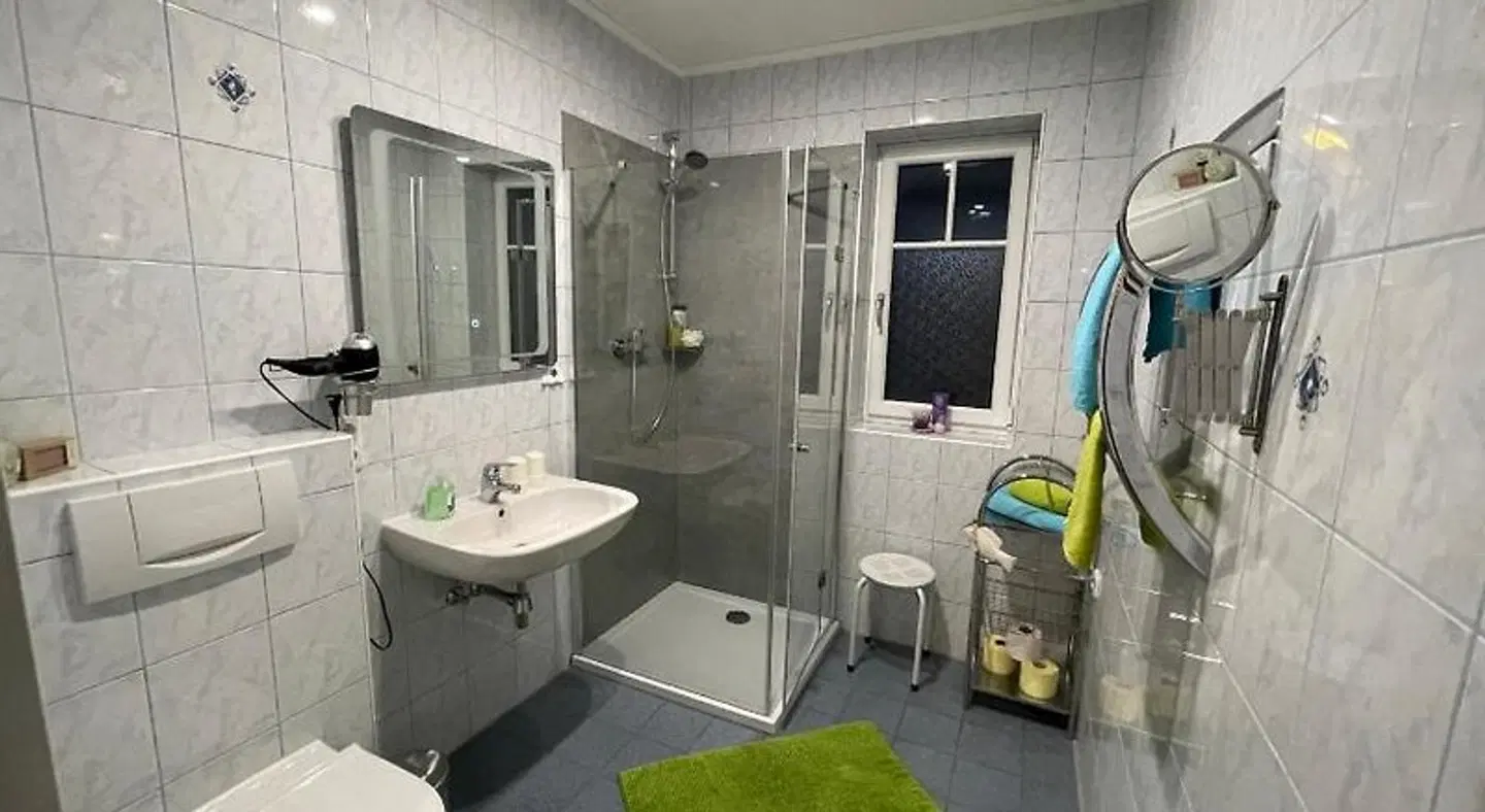 Apartmenthaus Simmer Badezimmer