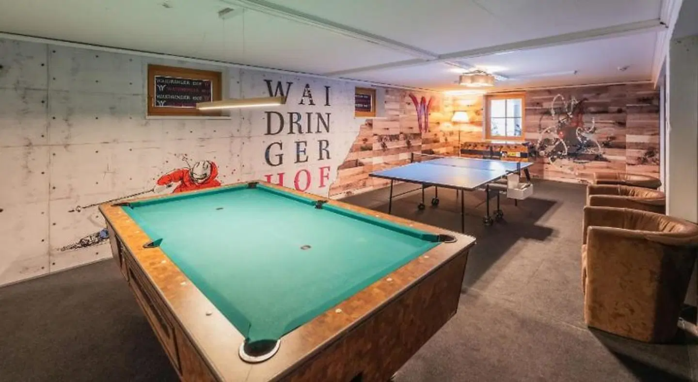 Waidringerhof Hallenbad