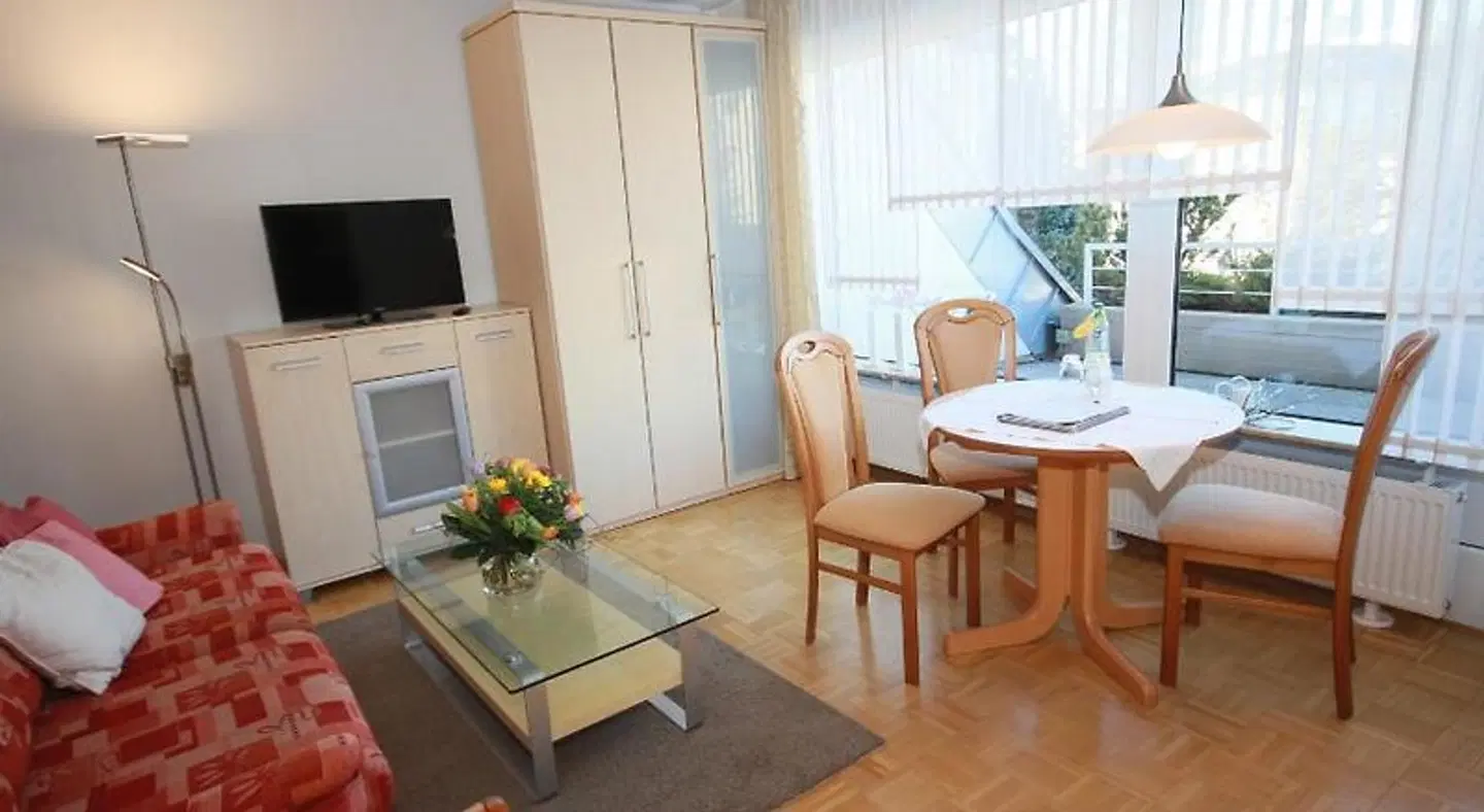 Schneidewind ROOM_EXAMPLE