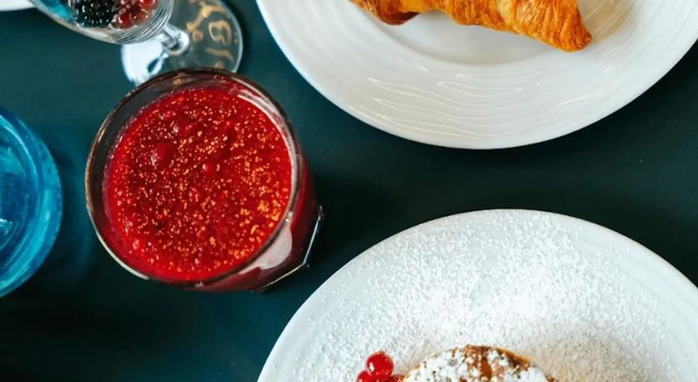 Aqua Blu Hotel Restaurant