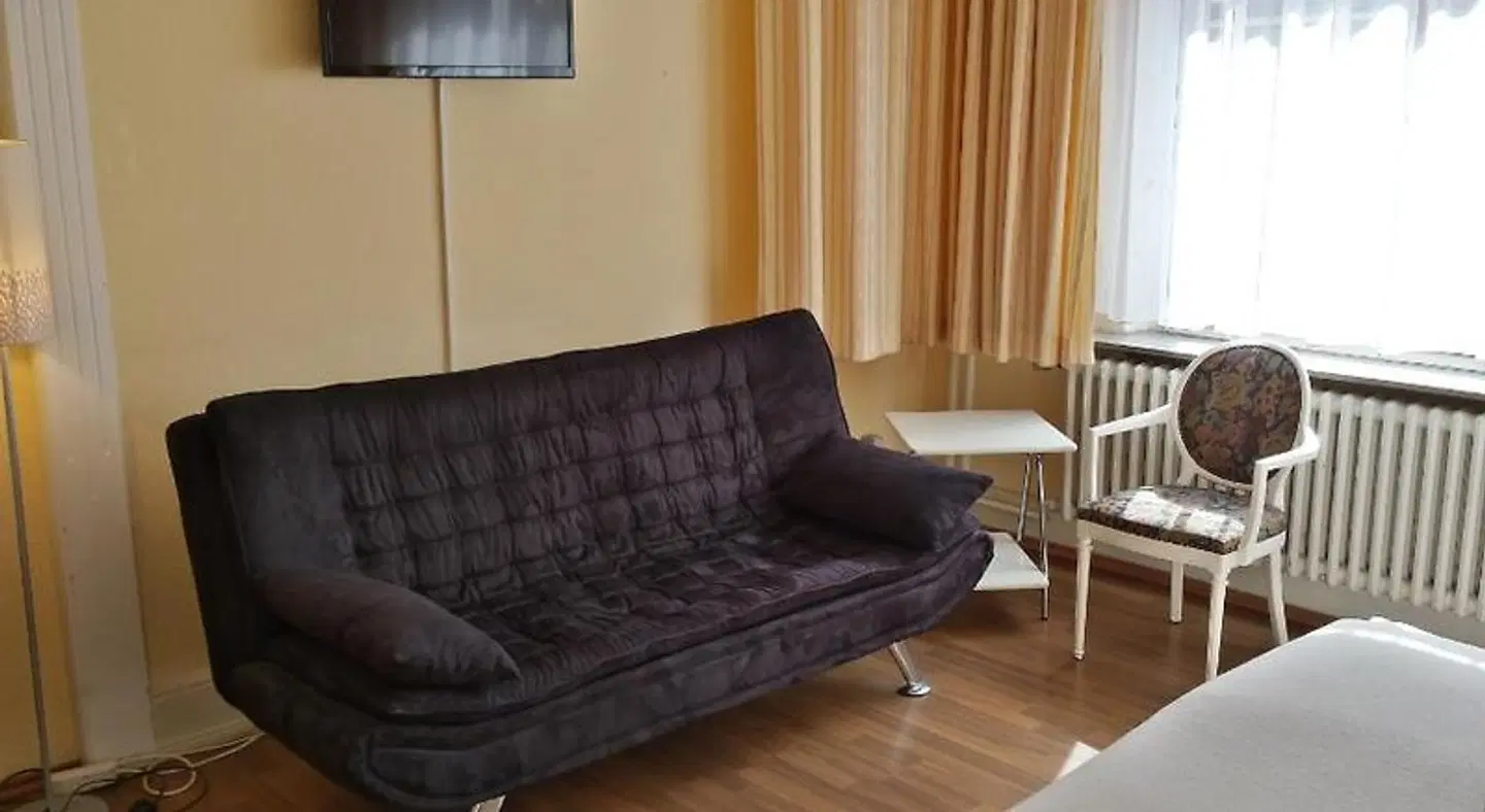 Reverey ROOM_EXAMPLE