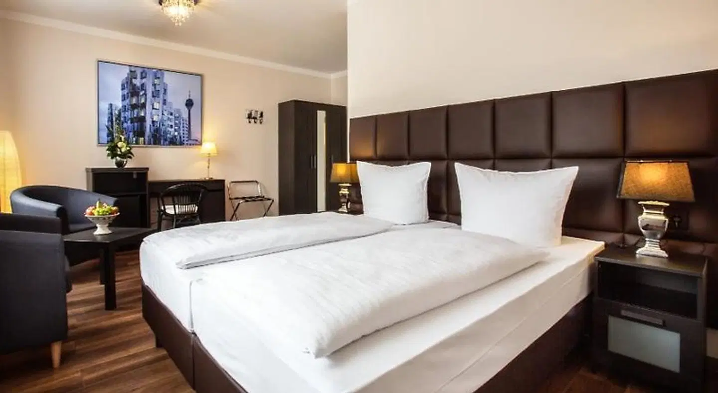 Hotel Royal Julich ROOM_EXAMPLE