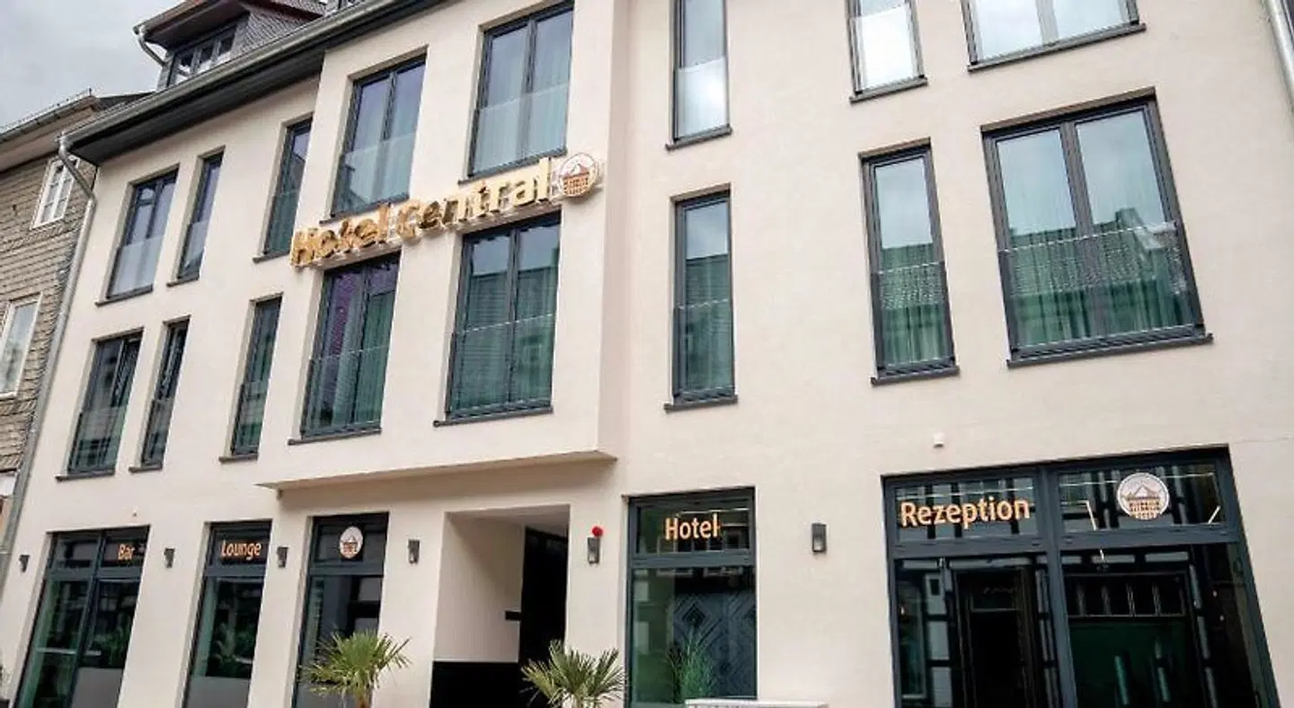 Central Hotel & Lounge Adult Only EXTERIOR