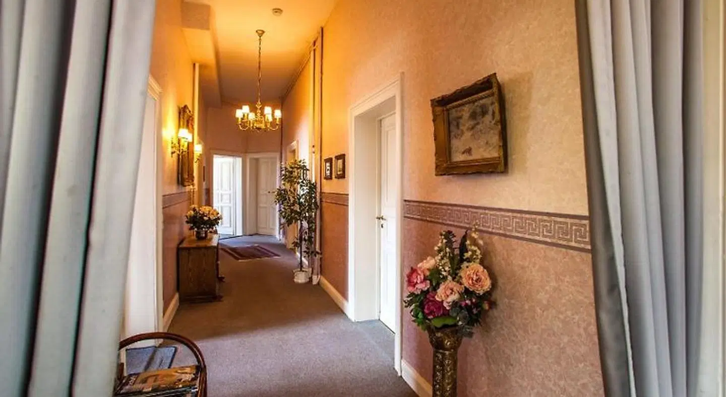 Rosenau LOUNGE_LOBBY