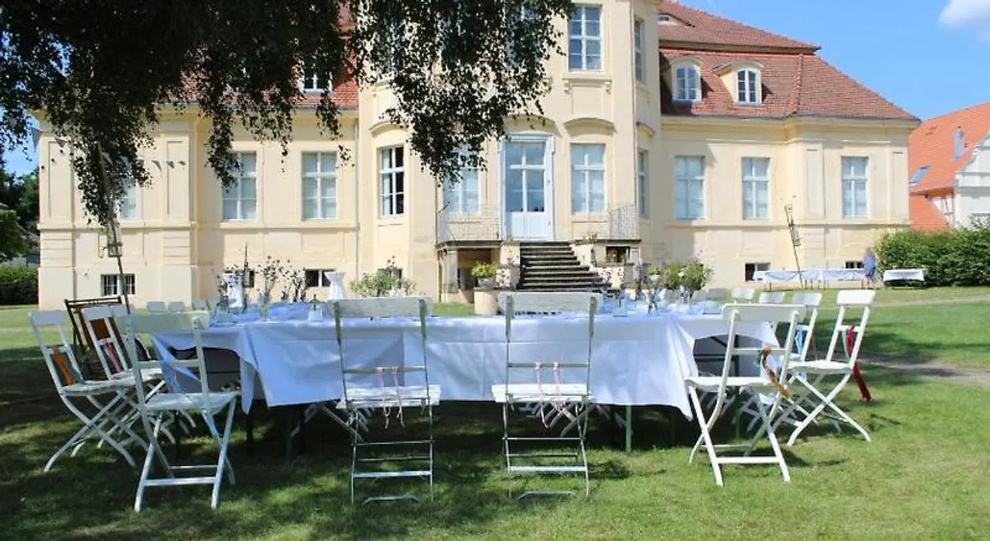 Gastehaus Reckahn der Rochow Akademie OUTDOOR_POOL
