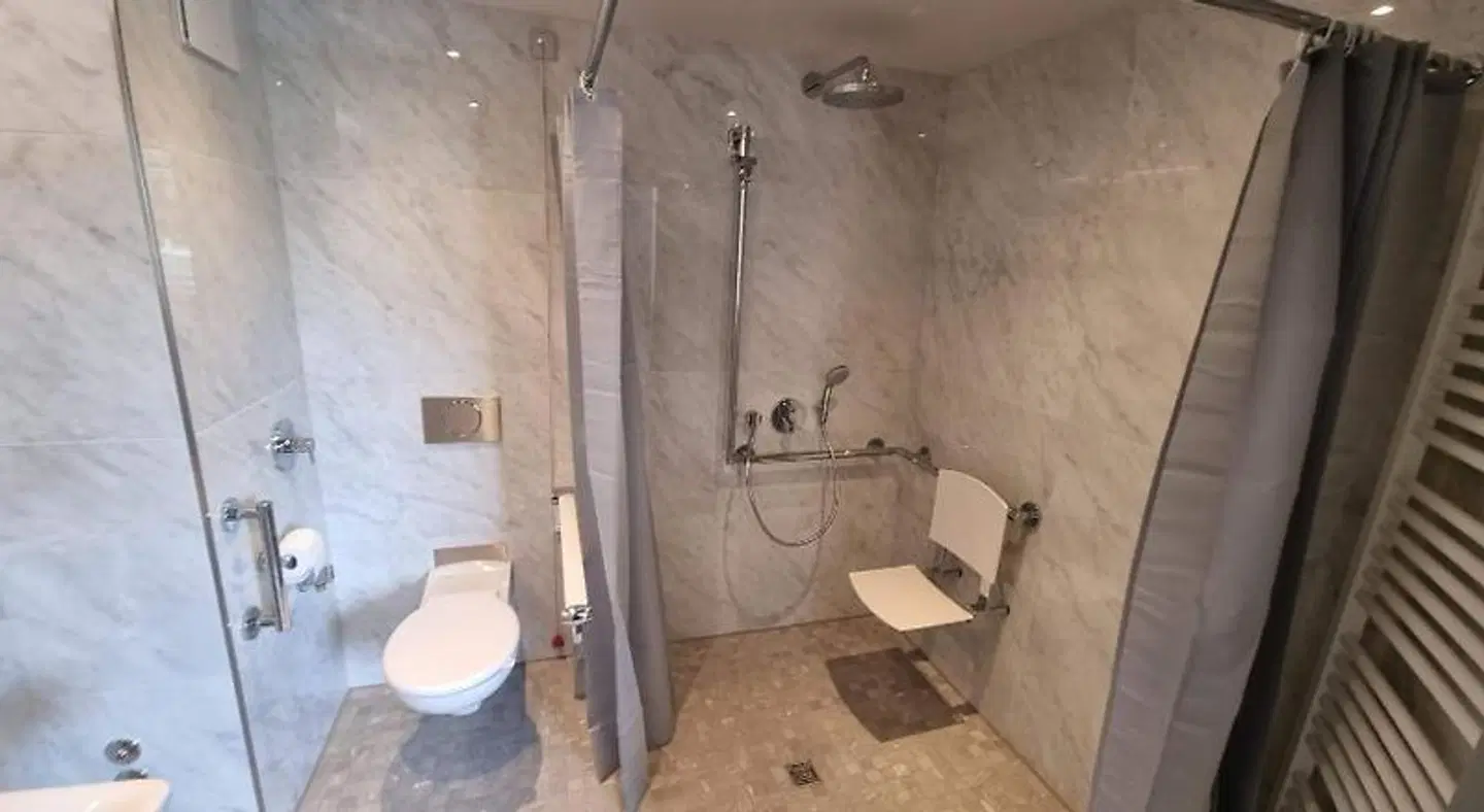 Fourty Three Luxury Serviced Apartments Badezimmer