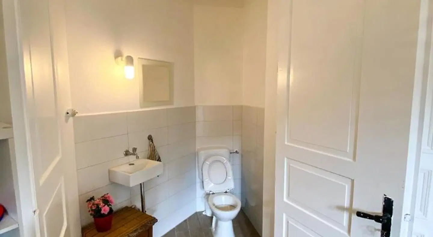 VILLA HanseART Lübeck - Privatzimmer in zentraler Lage Badezimmer