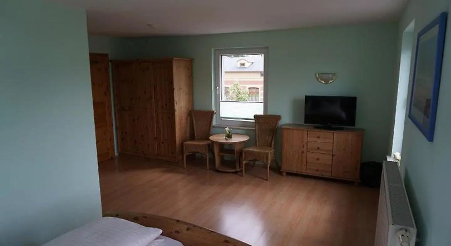 Hotel am Bahnhof ROOM_EXAMPLE
