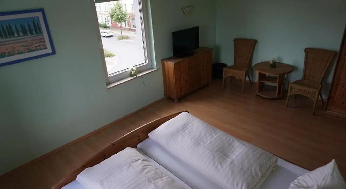 Hotel am Bahnhof ROOM_EXAMPLE
