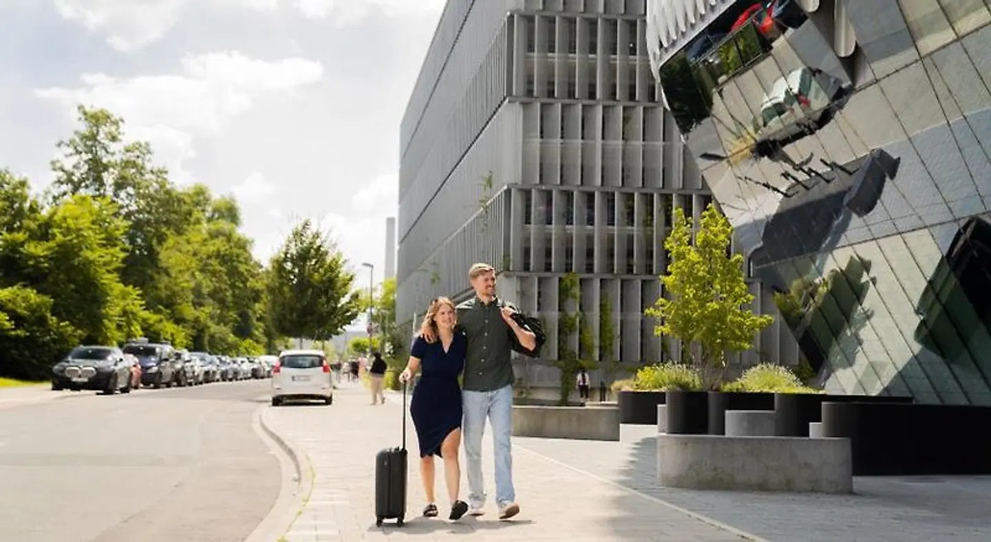 The Zipper Hotel und Apartments PEOPLE