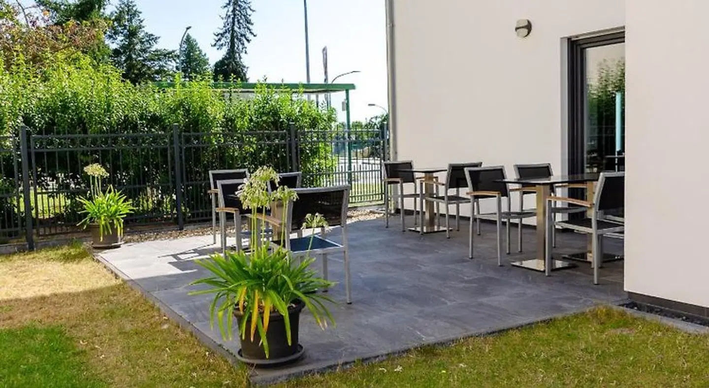 Glindower Alpen Pension Terrasse