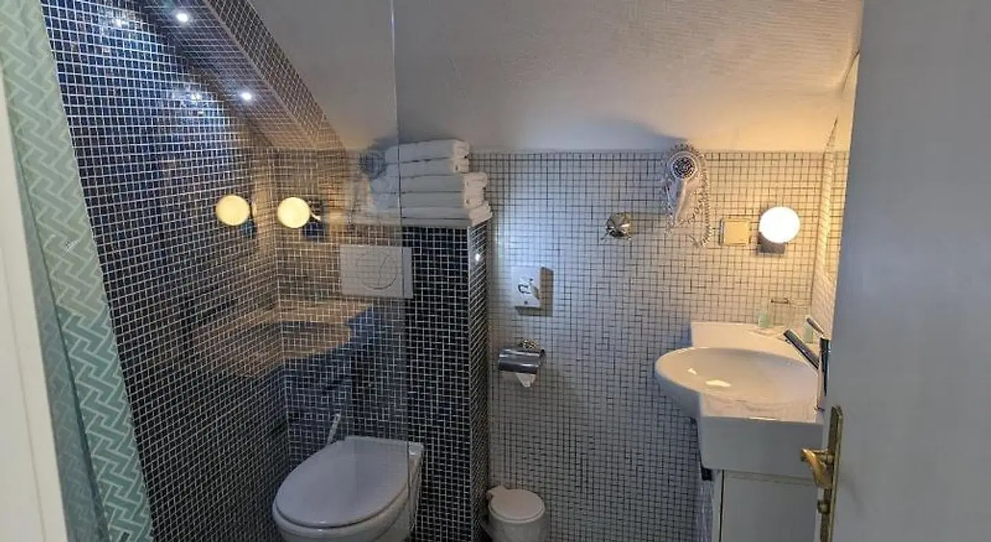 Parkhotel Schwedt Badezimmer
