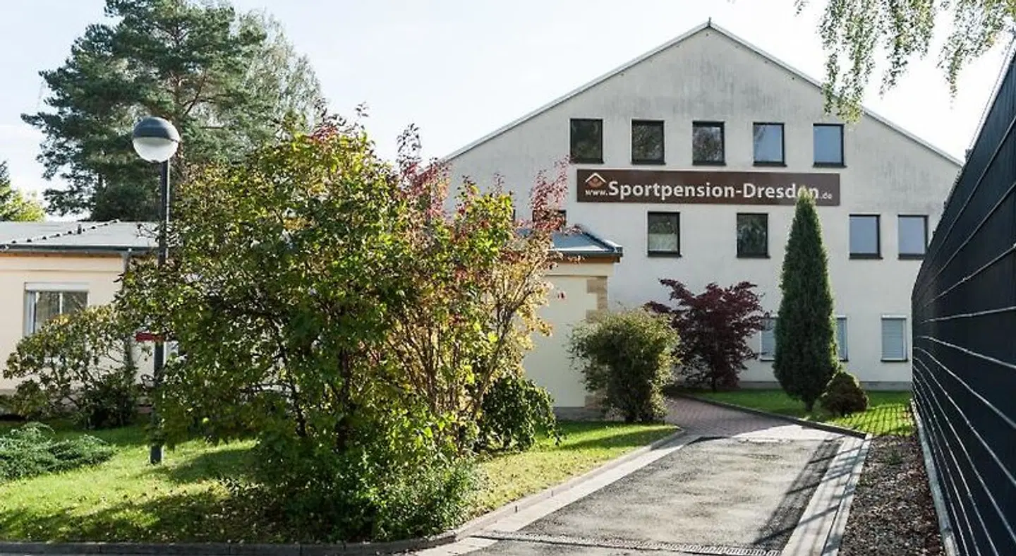 Sportpension Dresden EXTERIOR
