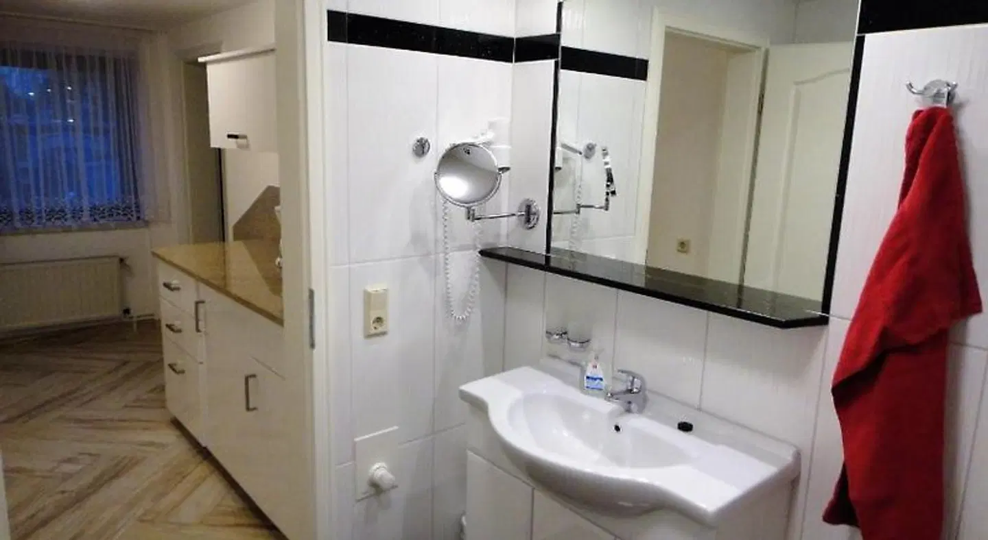 Hotel und Pension Am Burchardikloster Badezimmer