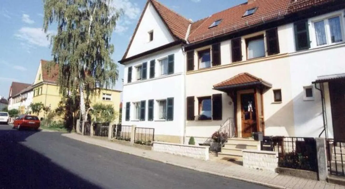 Pension a la Kleinert EXTERIOR
