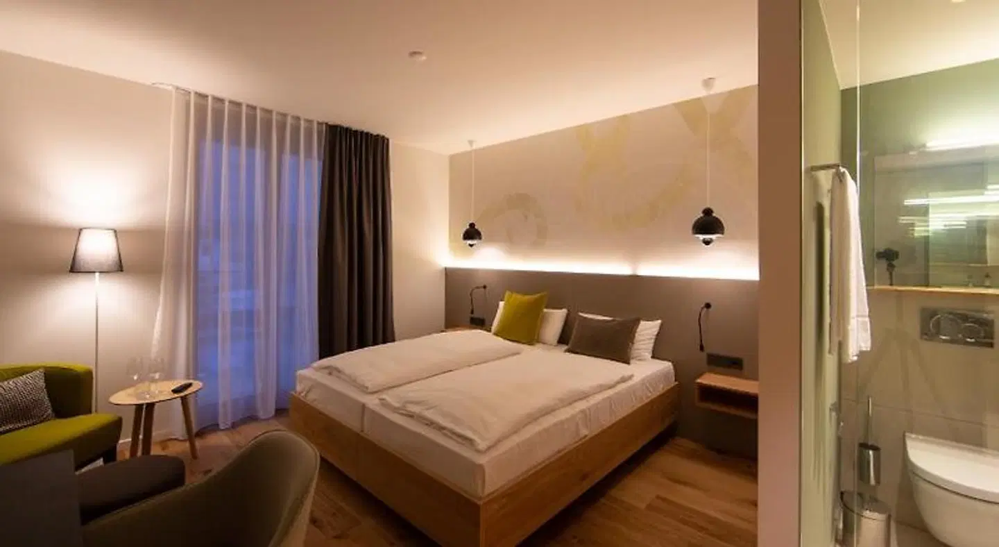 zum LOEWEN ROOM_EXAMPLE