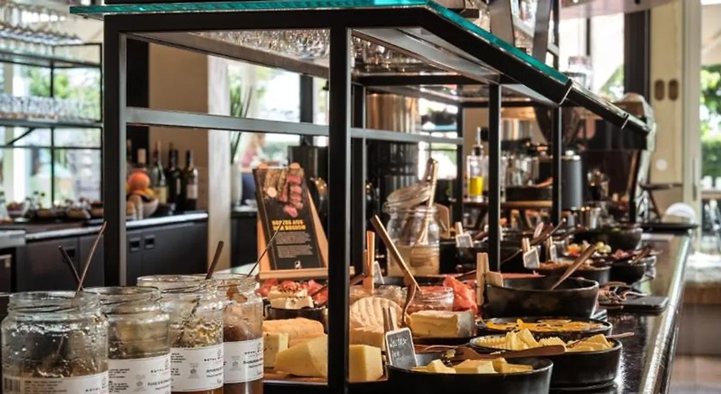 the breeze Restaurant