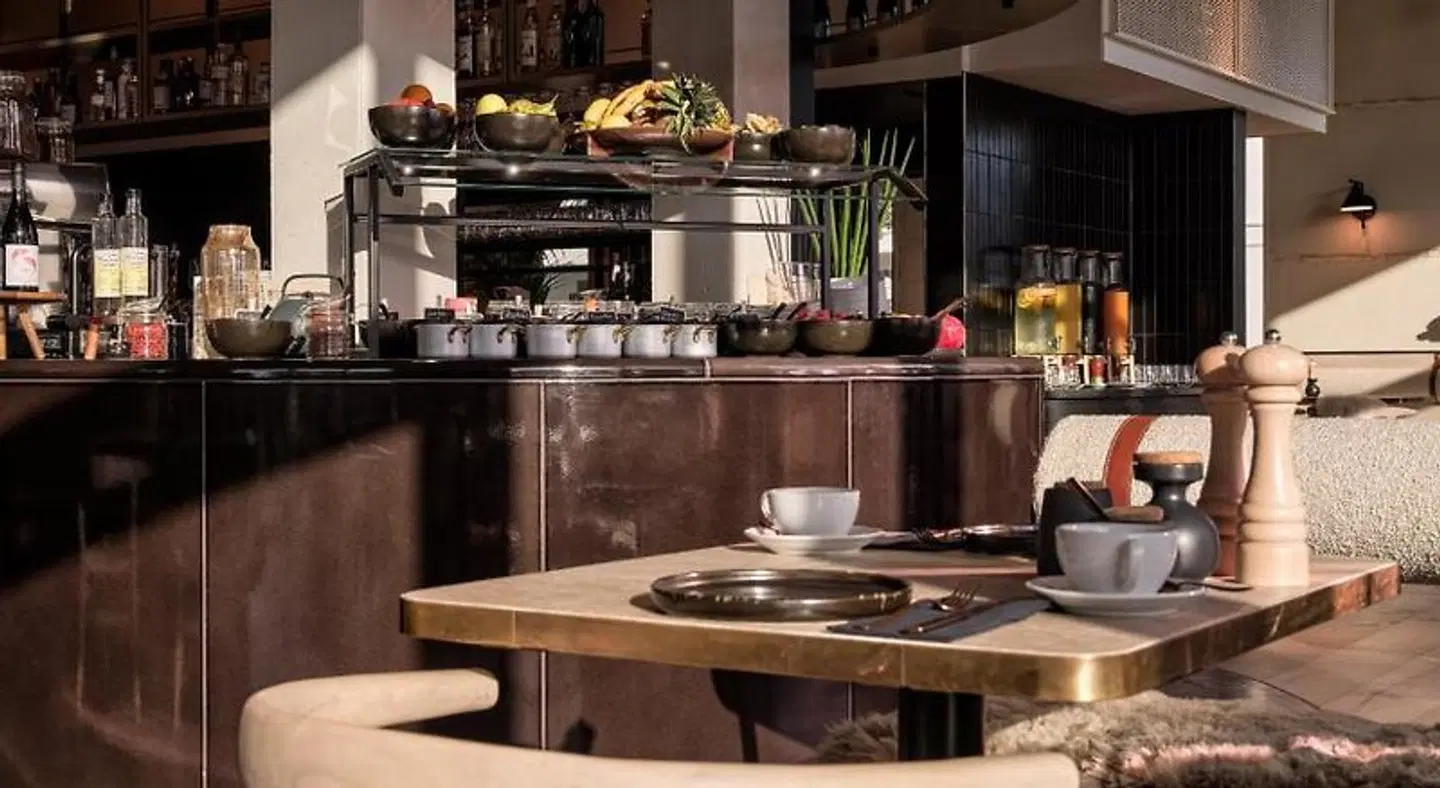 the breeze Restaurant