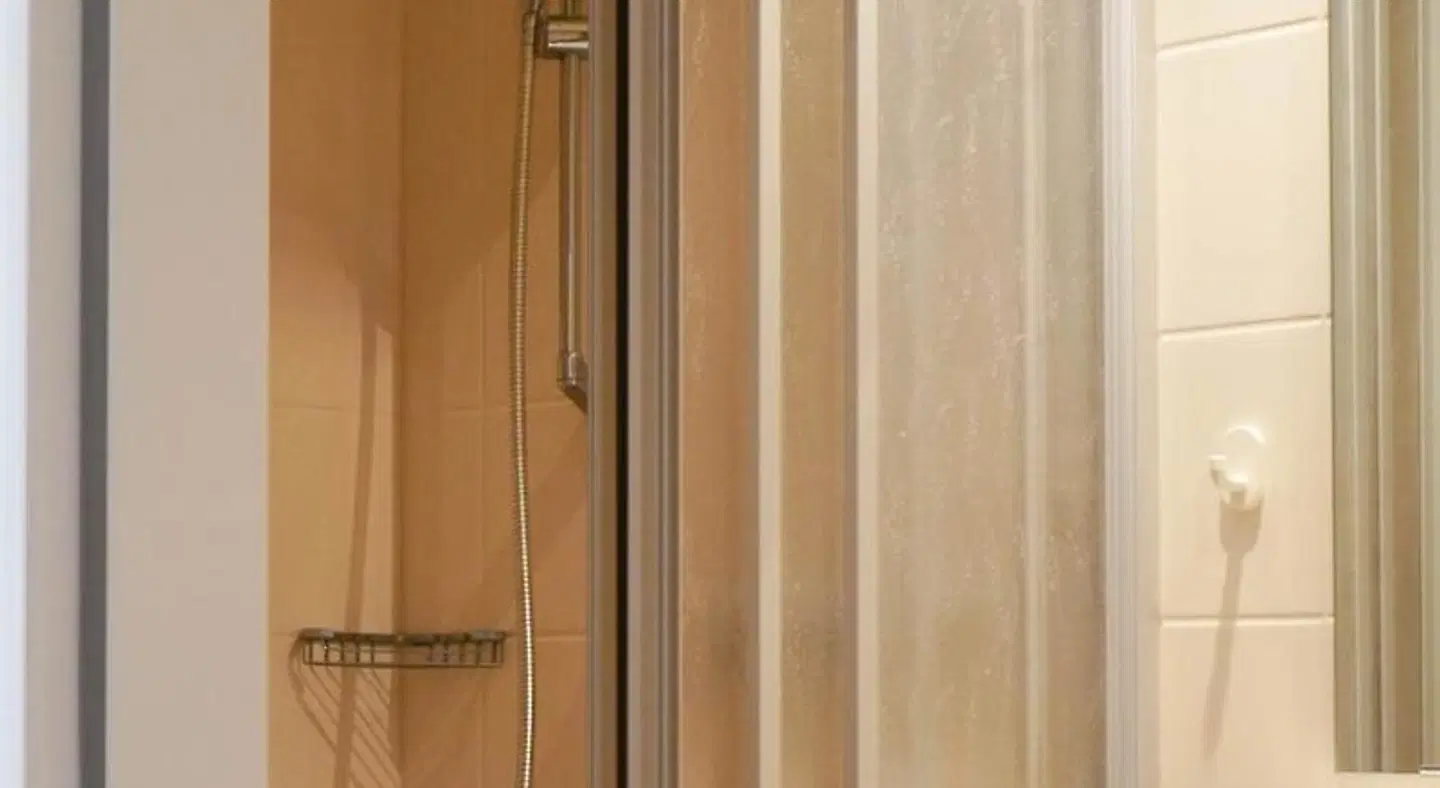 DJH Jugendherberge Dresden - Jugendgästehaus Badezimmer