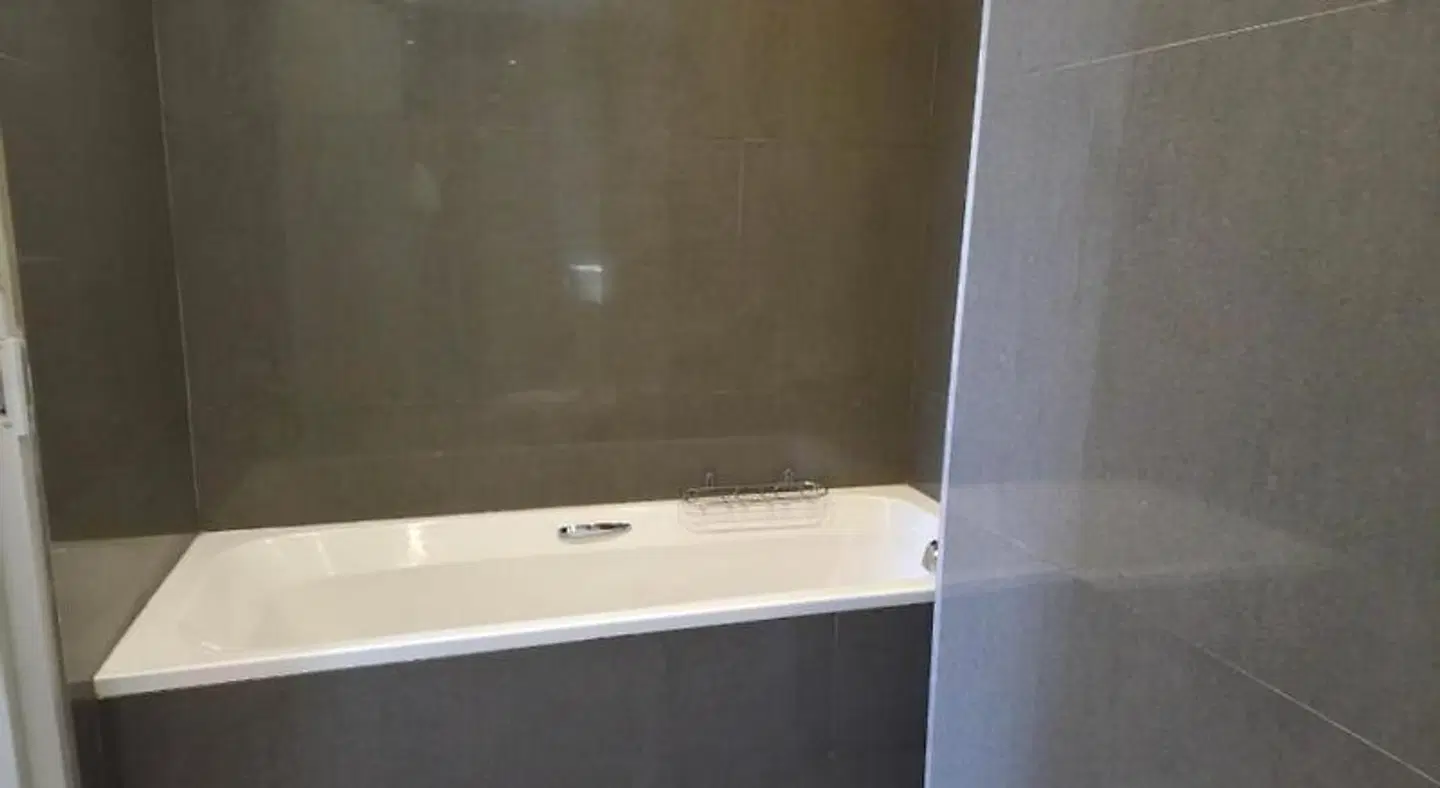 aha Kathu Hotel Badezimmer