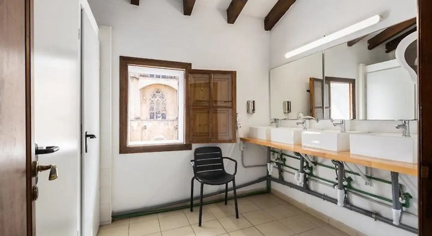 El Josemari Youth Hostel ROOM_EXAMPLE