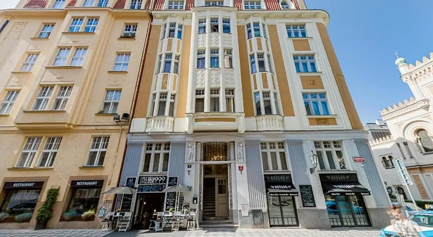 G'Old Art Apartments EXTERIOR