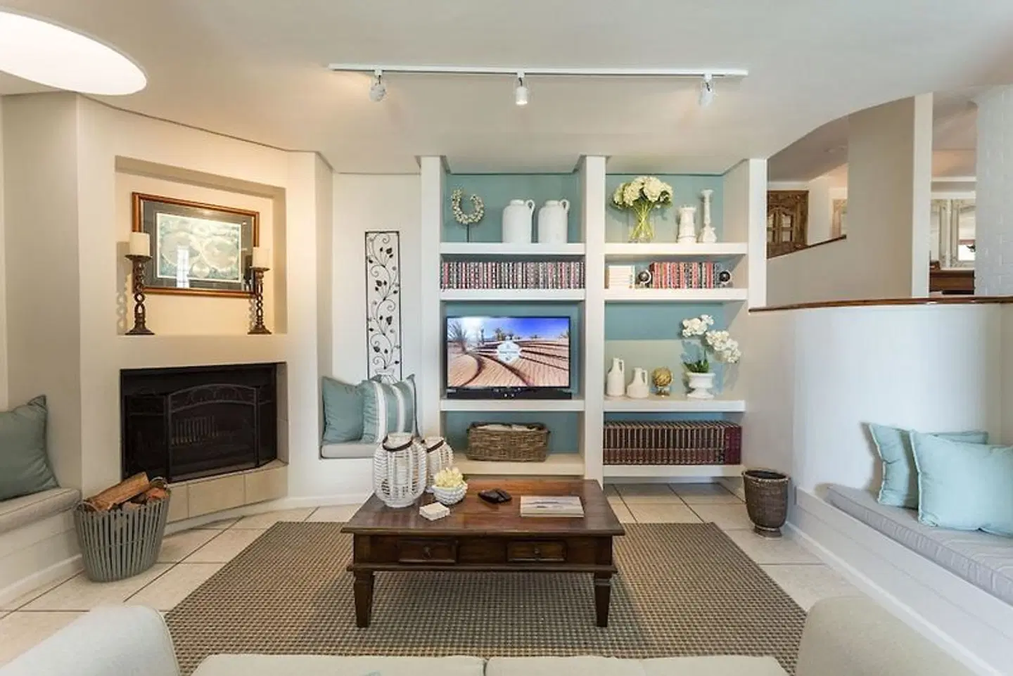 Ocean Watch Guest House ROOM_EXAMPLE
