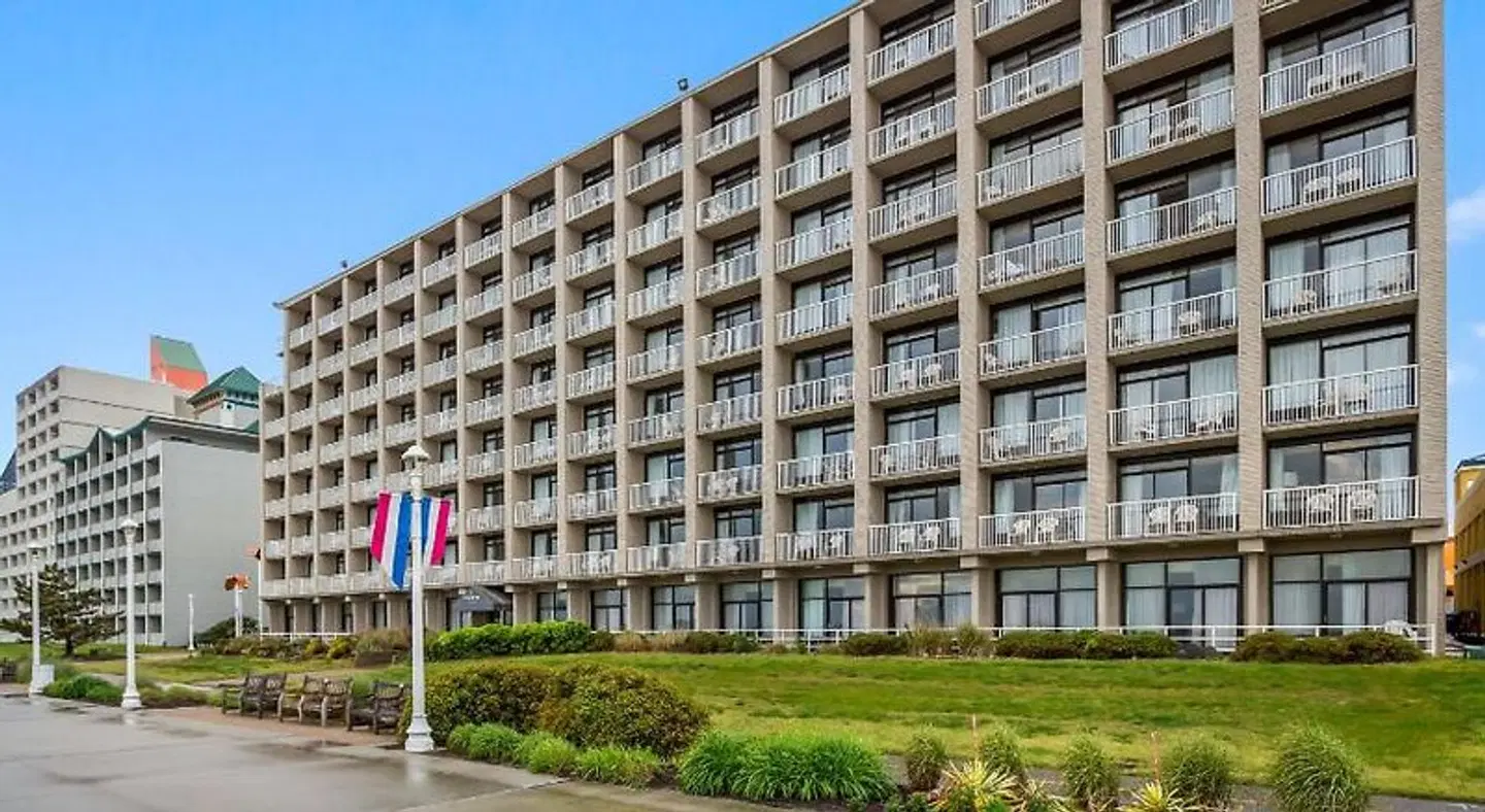 Country Inn & Suites by Radisson, Virginia Beach (Oceanfront), VA EXTERIOR