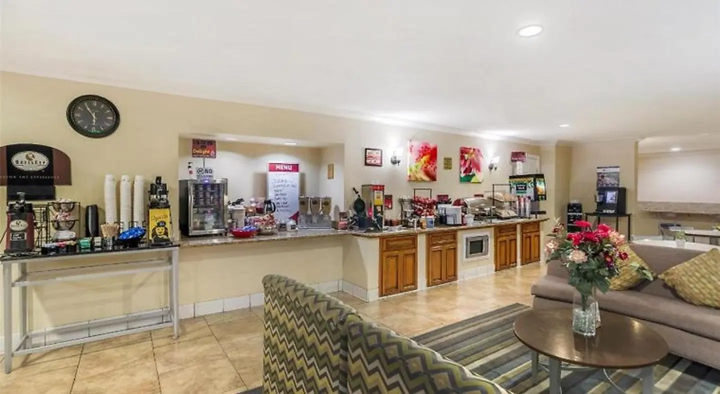 Best Western Plus Pleasanton Inn Bar