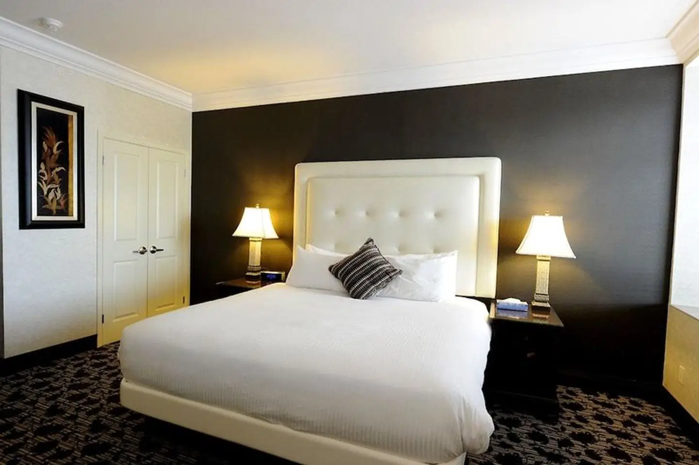 Stone Mill Inn ROOM_EXAMPLE